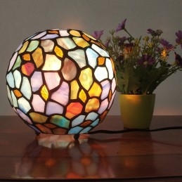 Stolní vitrážová lampa Tiffany